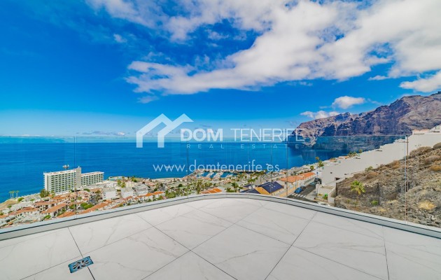 Sale - Penthouse -
Santiago del Teide - Los Gigantes