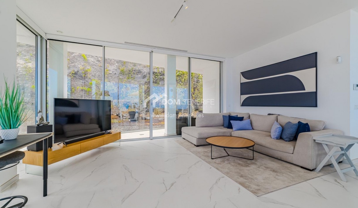 Sale - Penthouse -
Santiago del Teide - Los Gigantes