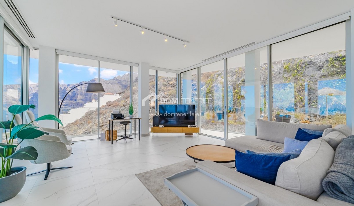 Sale - Penthouse -
Santiago del Teide - Los Gigantes