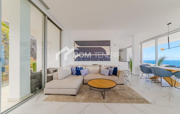 Sale - Penthouse -
Santiago del Teide - Los Gigantes