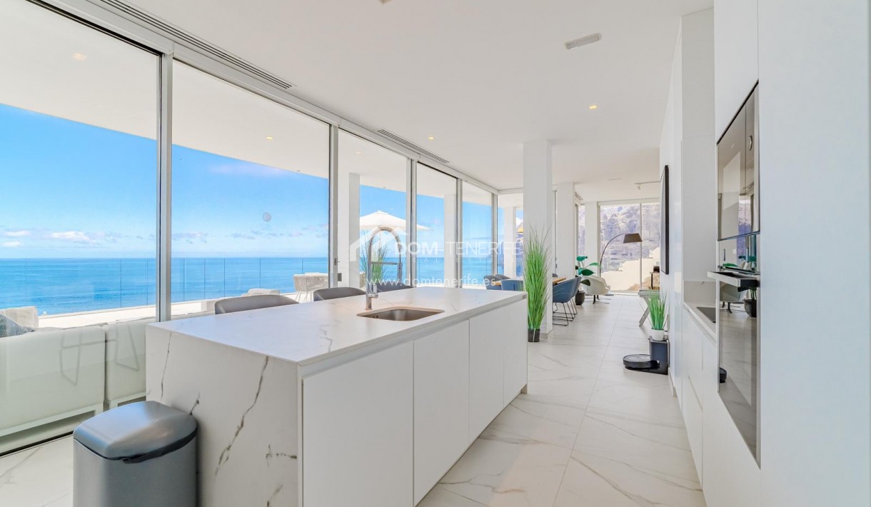 Sale - Penthouse -
Santiago del Teide - Los Gigantes