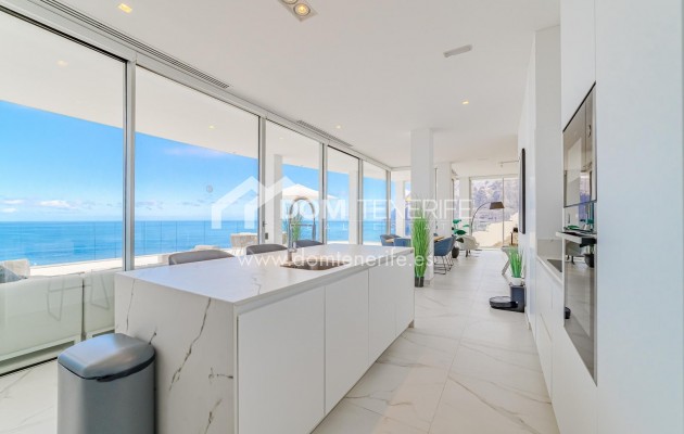 Sale - Penthouse -
Santiago del Teide - Los Gigantes