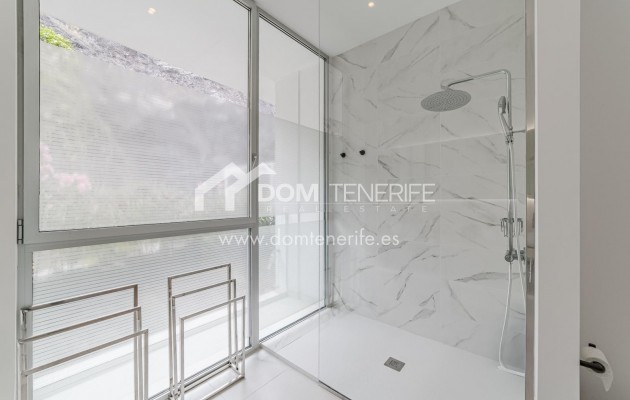 Sale - Penthouse -
Santiago del Teide - Los Gigantes