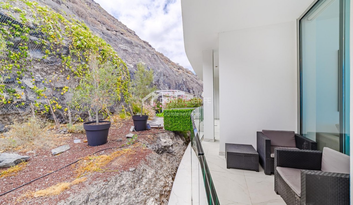 Sale - Penthouse -
Santiago del Teide - Los Gigantes