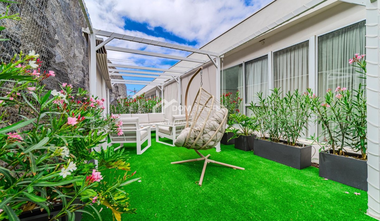 Sale - Penthouse -
Santiago del Teide - Los Gigantes