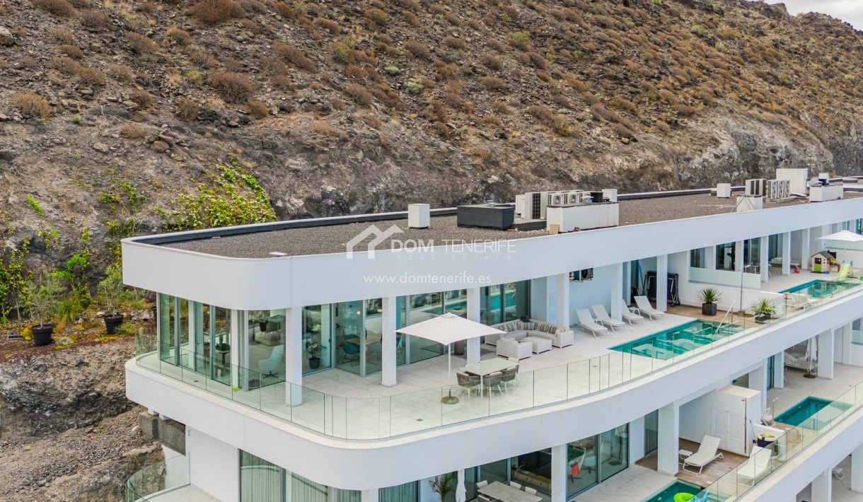 Sale - Penthouse -
Santiago del Teide - Los Gigantes
