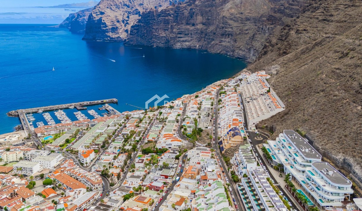 Sale - Penthouse -
Santiago del Teide - Los Gigantes