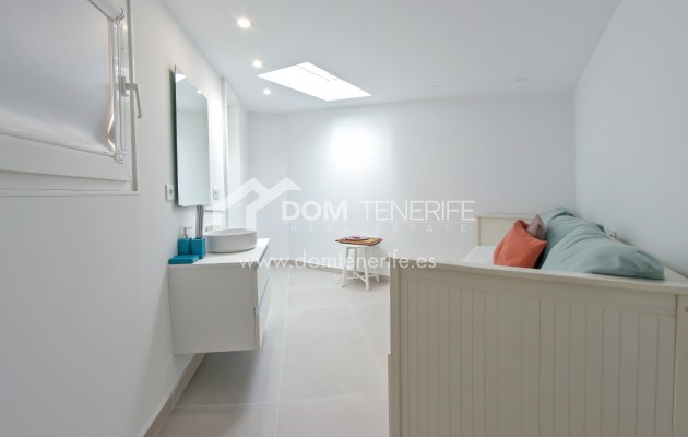 Venta - Apartamento -
Adeje - El Duque