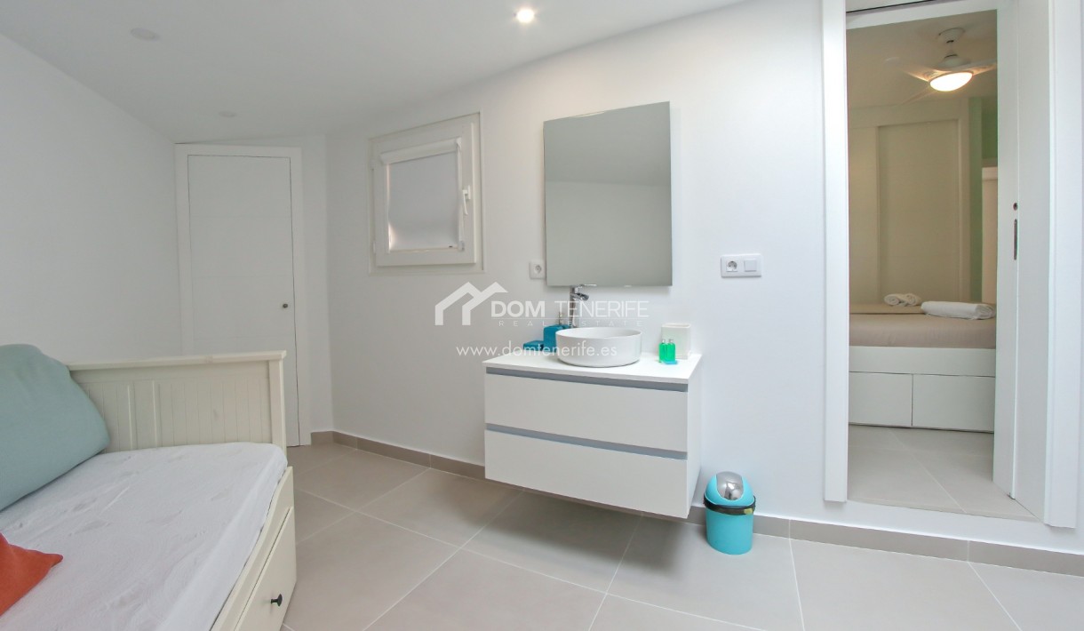 Venta - Apartamento -
Adeje - El Duque