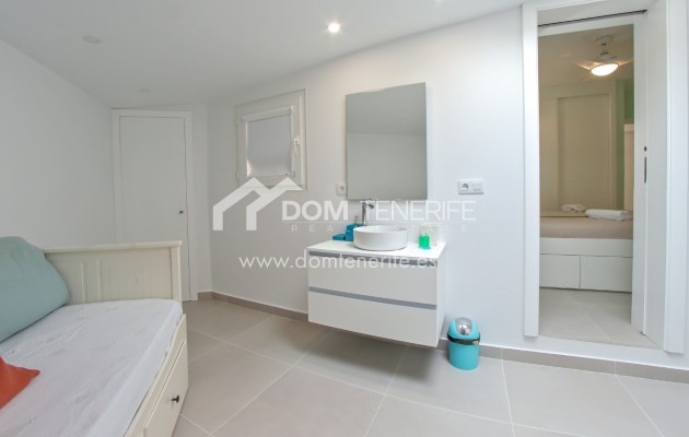 Venta - Apartamento -
Adeje - El Duque