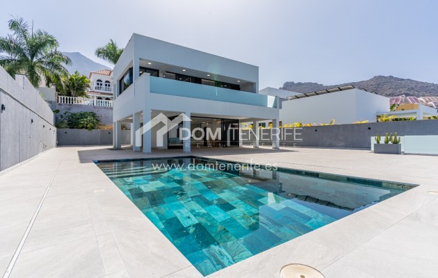Revente - Villa -
Adeje