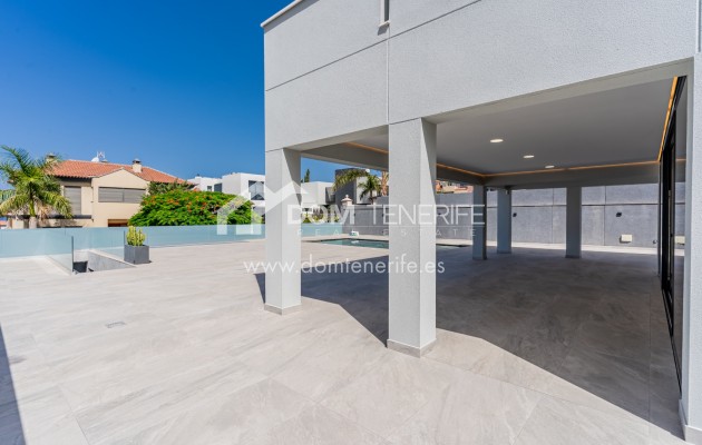 Revente - Villa -
Adeje