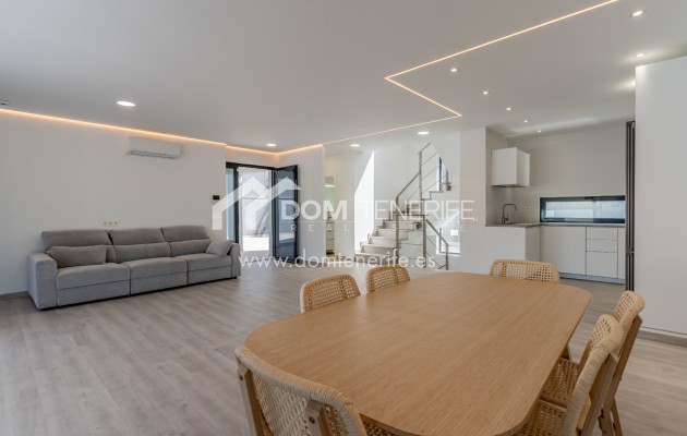 Revente - Villa -
Adeje