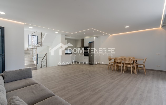 Revente - Villa -
Adeje