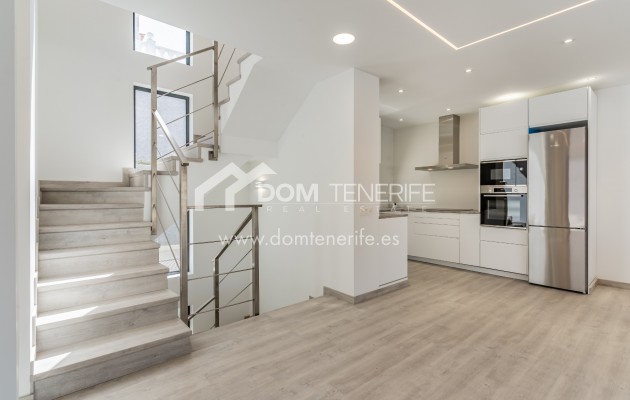 Revente - Villa -
Adeje
