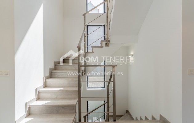 Revente - Villa -
Adeje