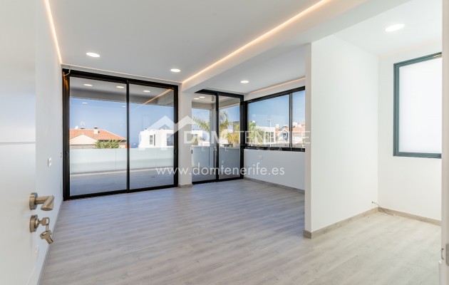 Revente - Villa -
Adeje