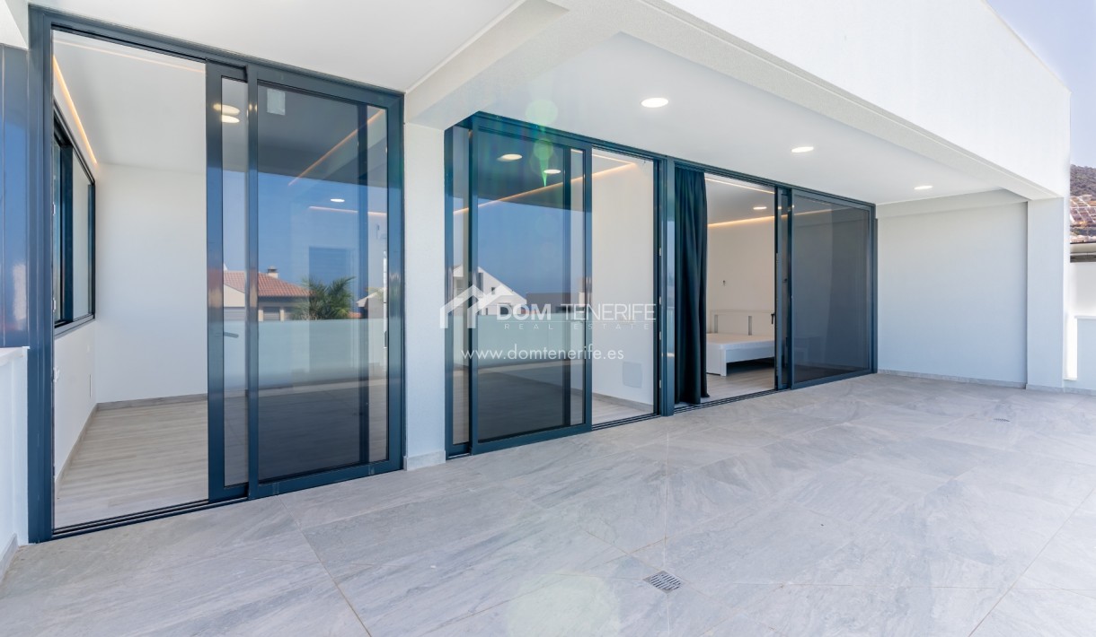 Revente - Villa -
Adeje
