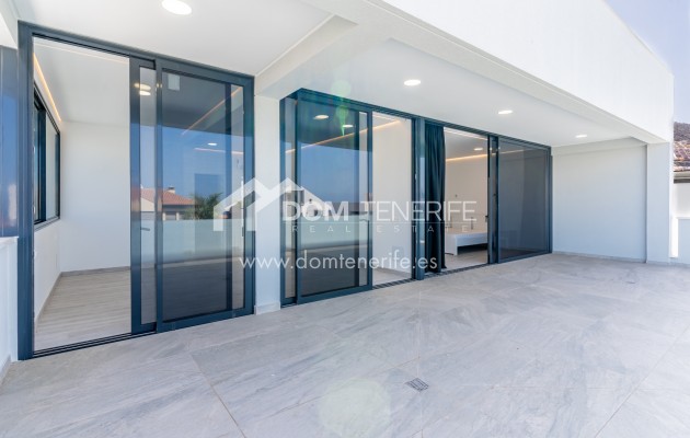 Revente - Villa -
Adeje