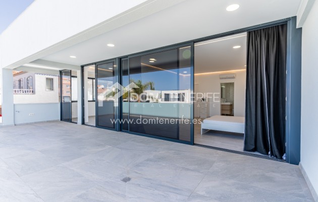 Revente - Villa -
Adeje