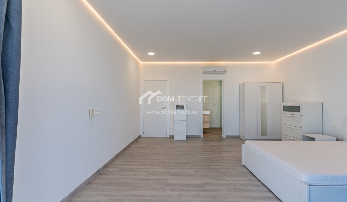 Revente - Villa -
Adeje