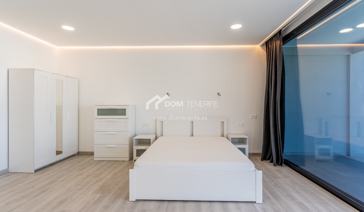 Revente - Villa -
Adeje