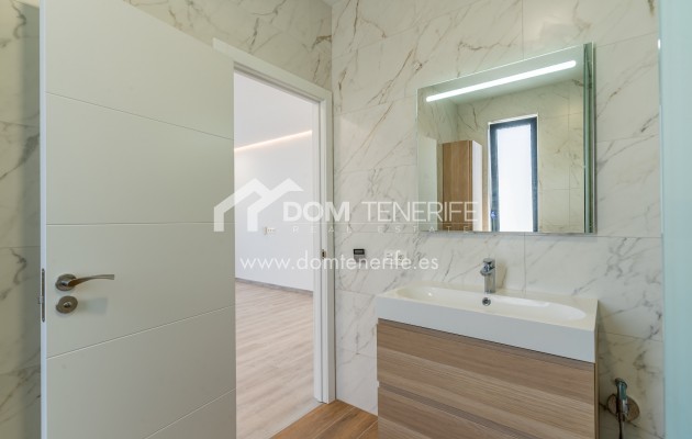 Revente - Villa -
Adeje