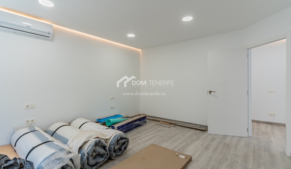 Revente - Villa -
Adeje