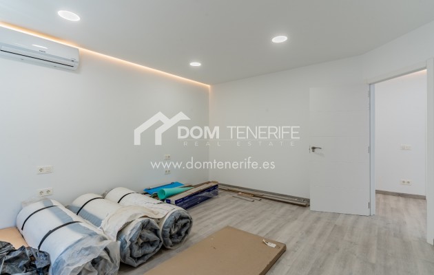 Revente - Villa -
Adeje