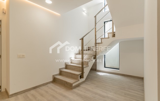 Revente - Villa -
Adeje