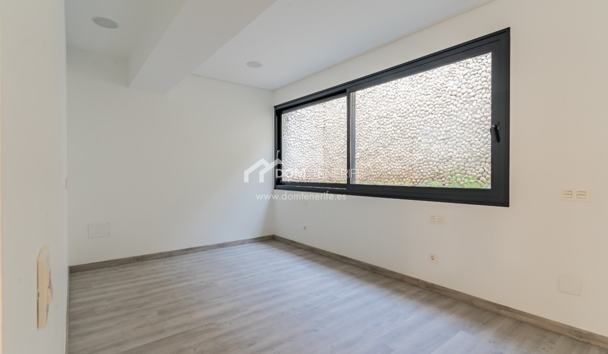 Revente - Villa -
Adeje