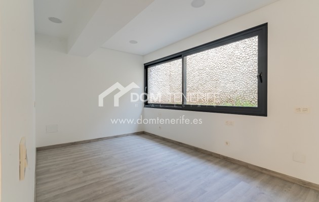 Revente - Villa -
Adeje