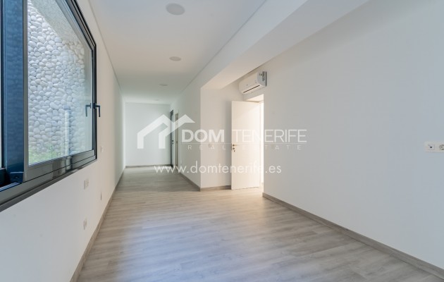 Revente - Villa -
Adeje