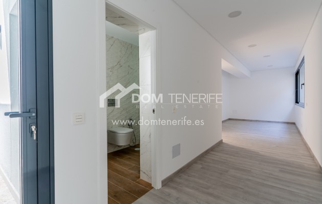 Revente - Villa -
Adeje