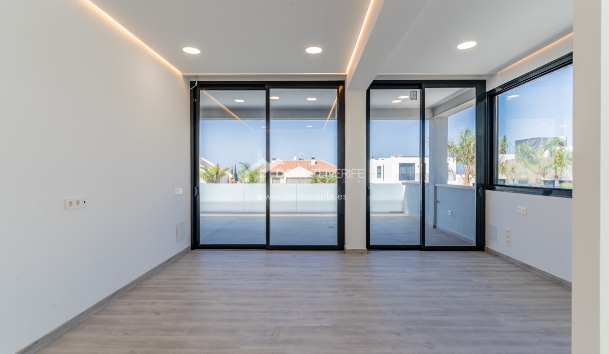 Revente - Villa -
Adeje