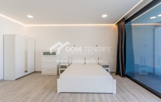 Revente - Villa -
Adeje