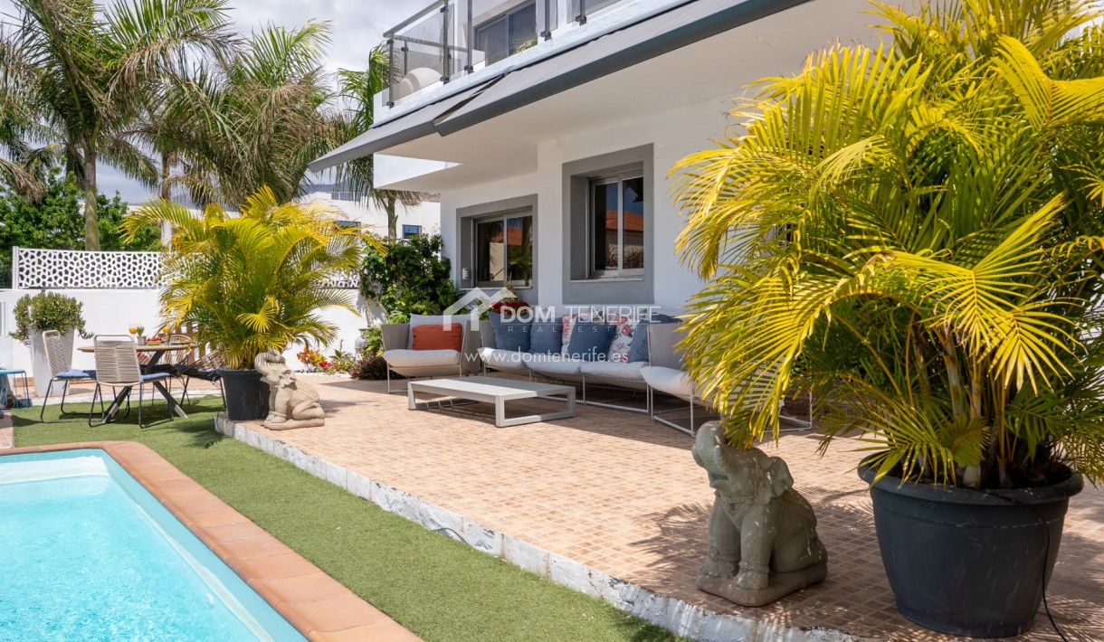 Kurzzeitmiete - Wohnung -
Adeje - El Madroñal