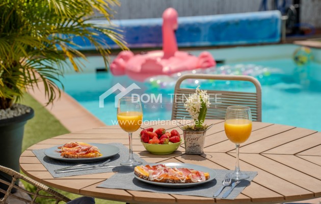 Kurzzeitmiete - Wohnung -
Adeje - El Madroñal