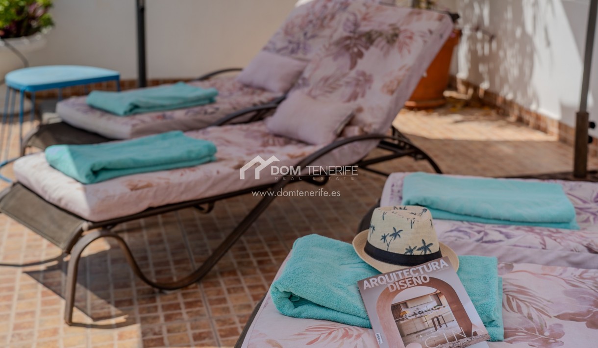 Kurzzeitmiete - Wohnung -
Adeje - El Madroñal