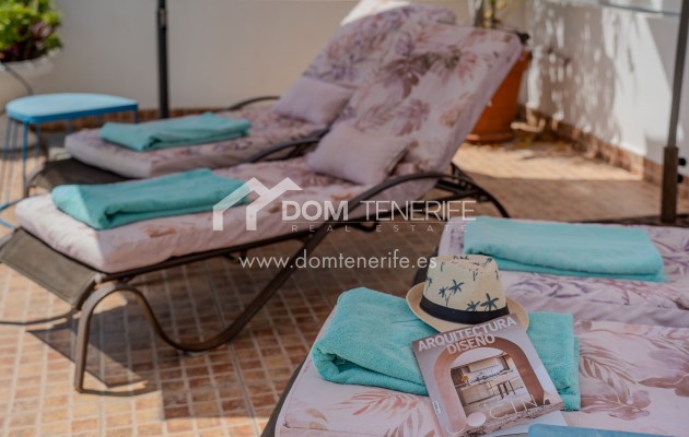 Kurzzeitmiete - Wohnung -
Adeje - El Madroñal