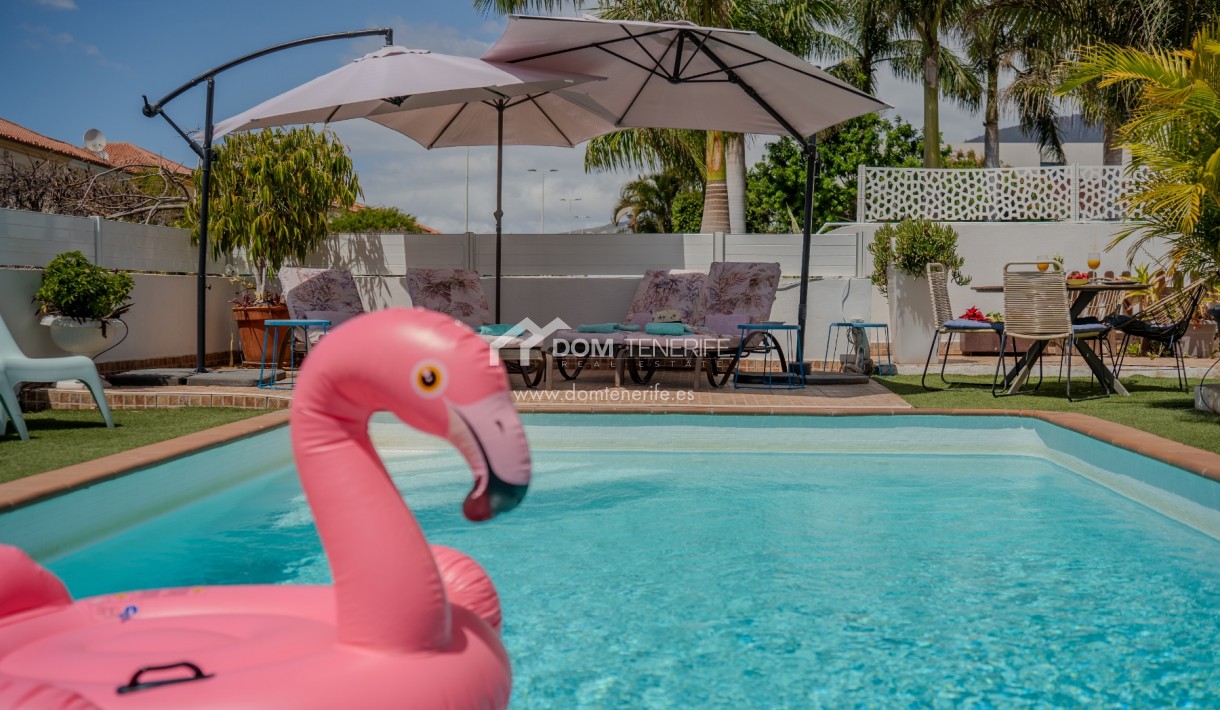 Kurzzeitmiete - Wohnung -
Adeje - El Madroñal