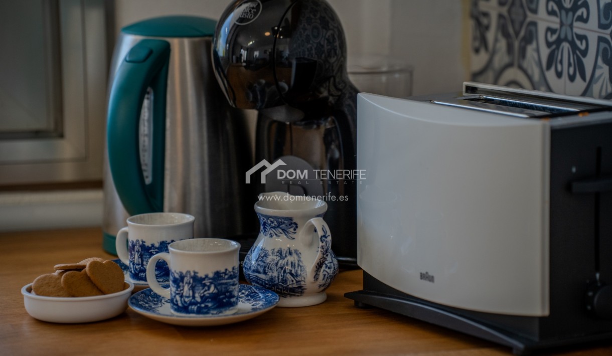 Kurzzeitmiete - Wohnung -
Adeje - El Madroñal