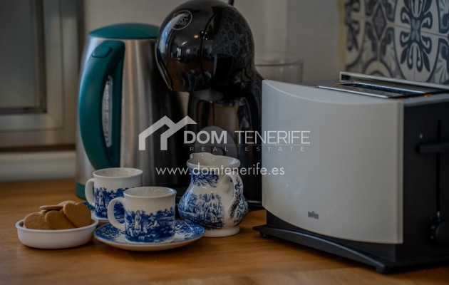 Kurzzeitmiete - Wohnung -
Adeje - El Madroñal