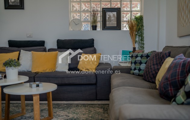 Kurzzeitmiete - Wohnung -
Adeje - El Madroñal