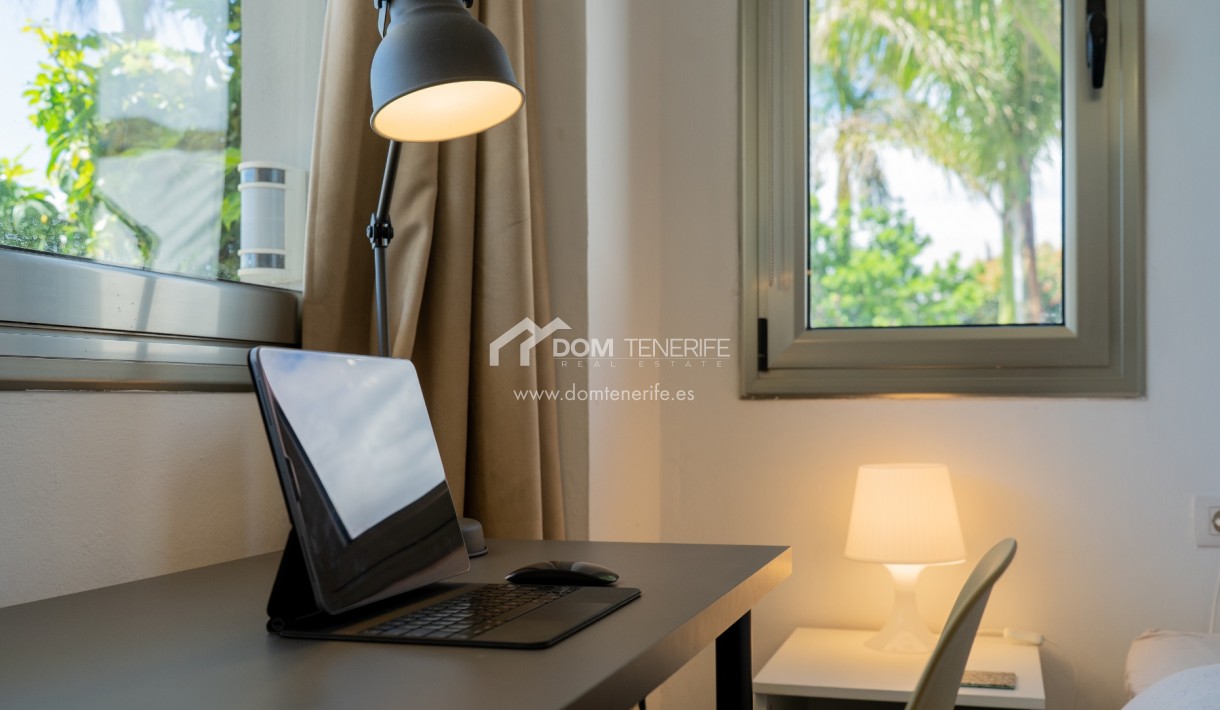 Kurzzeitmiete - Wohnung -
Adeje - El Madroñal