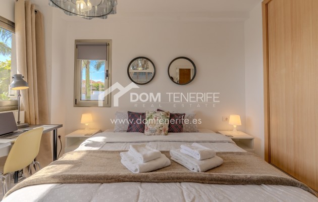 Kurzzeitmiete - Wohnung -
Adeje - El Madroñal