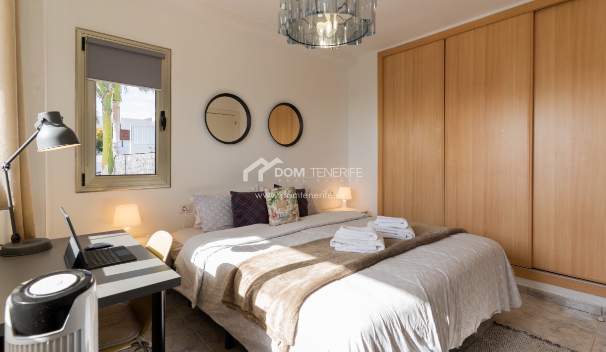 Kurzzeitmiete - Wohnung -
Adeje - El Madroñal