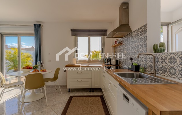 Kurzzeitmiete - Wohnung -
Adeje - El Madroñal