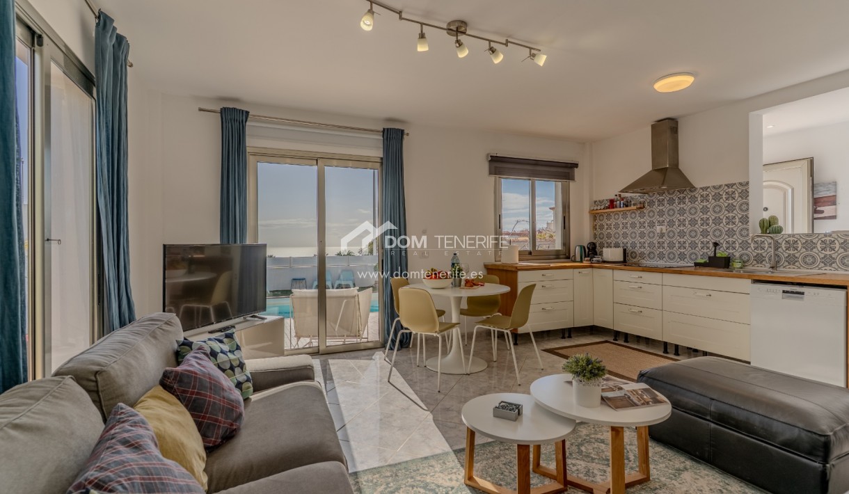 Kurzzeitmiete - Wohnung -
Adeje - El Madroñal