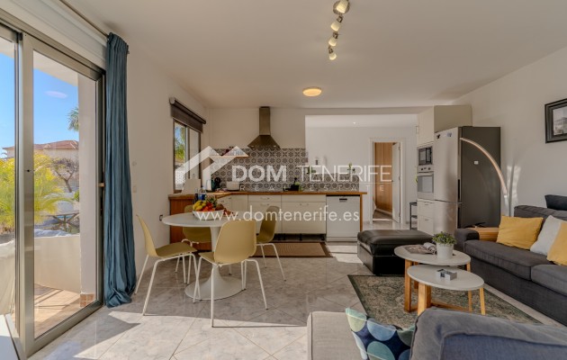 Kurzzeitmiete - Wohnung -
Adeje - El Madroñal